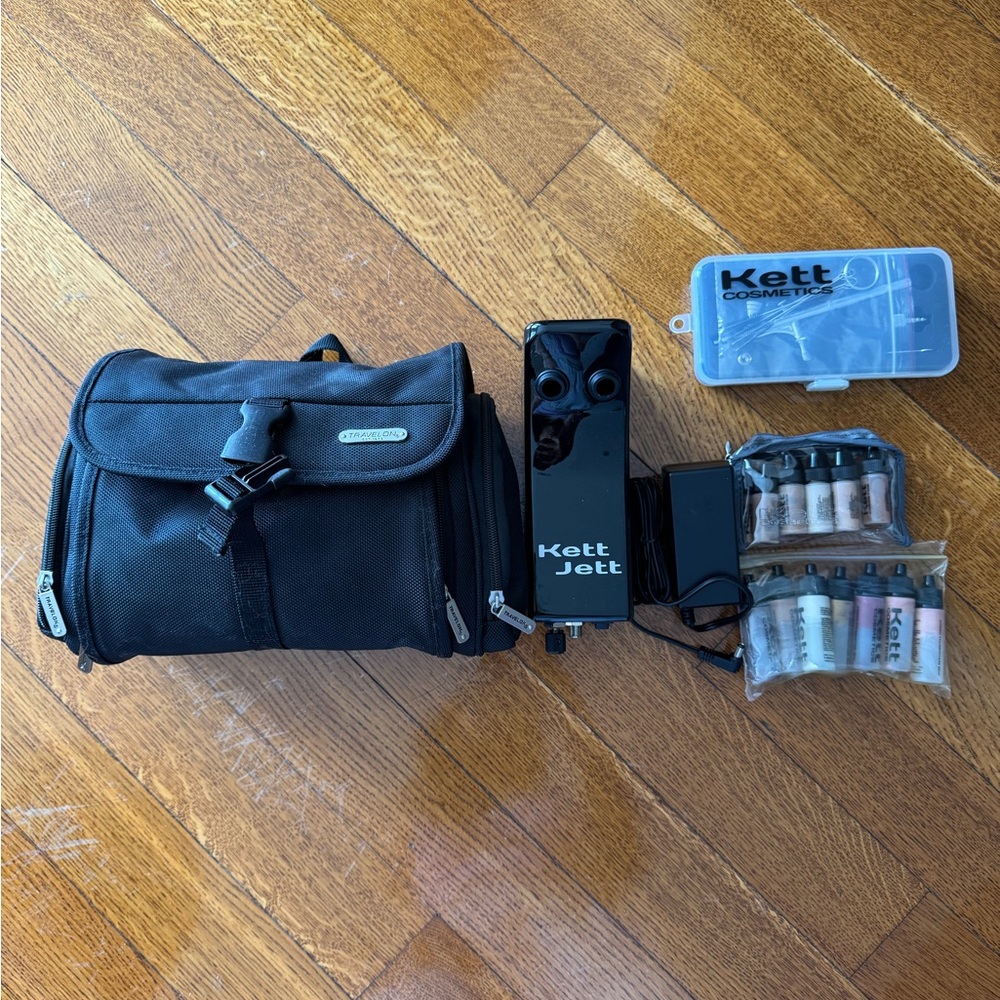 Kett Jett Airbrush Makeup Kit in Black